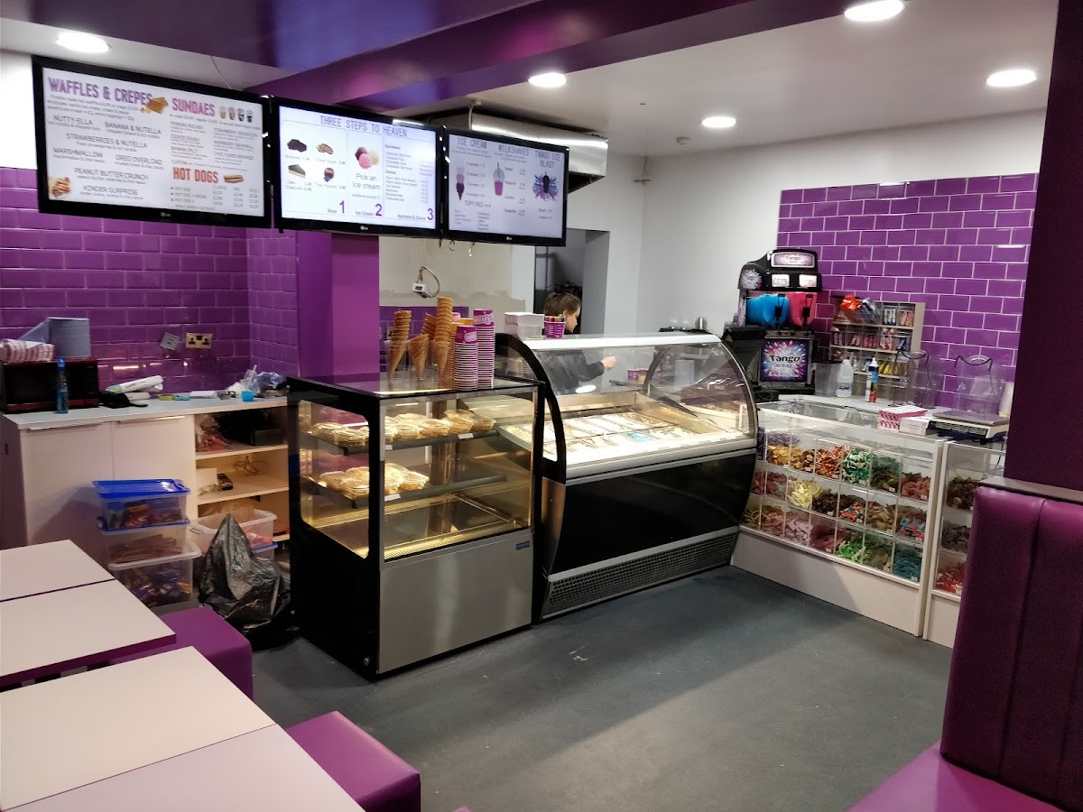 Scoopz Desserts & Candies